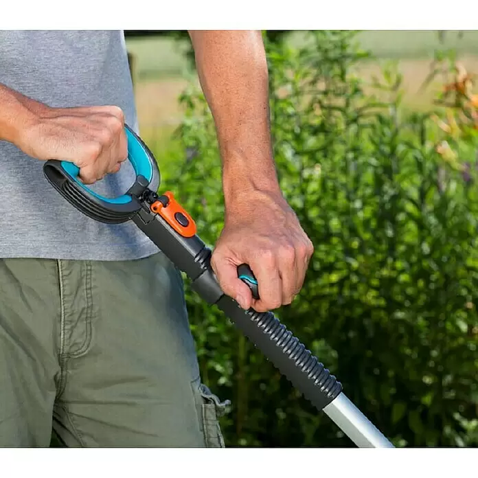 Gardena Astschere SlimCut - Max. Aststärke: 28 mm - Anwendungsbeispiel