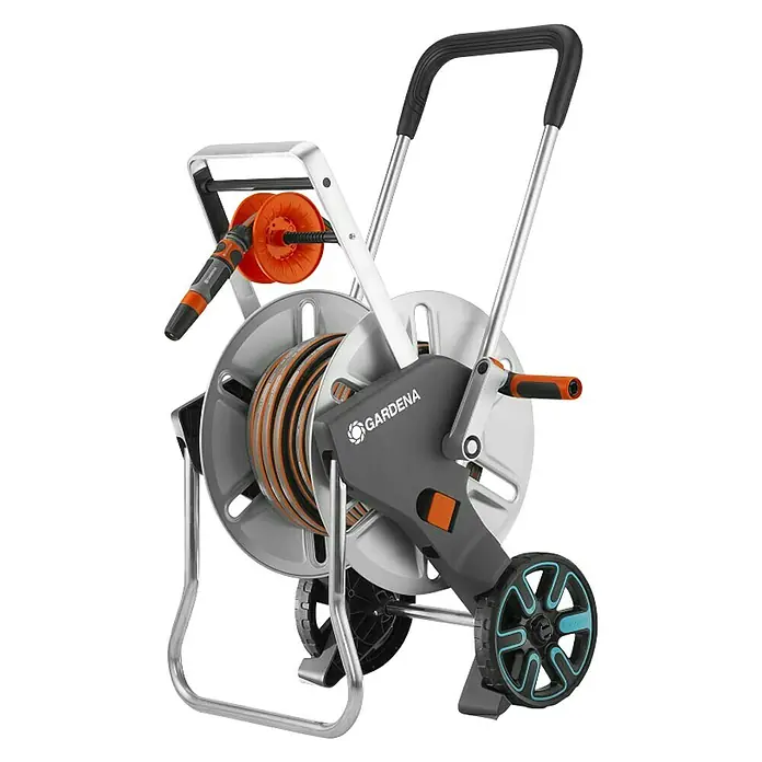 Gardena Schlauchwagen-Set CleverRoll M - Kunststoff/Metall, Schlauchlänge: 25 m - Gardena Schlauchwagen mit Schlauch und Spritze. Der Wagen ist silbern, grau und orange und hat Räder für einfachen Transport.