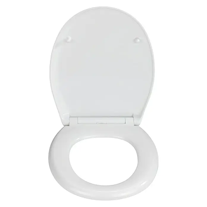 Wenko WC-Sitz Rieti - Kunststoff, Weiß, Mit Absenkautomatik - Eine Draufsicht auf einen weißen Toilettensitz, der leicht geöffnet ist, vor einem schwarzen Hintergrund.