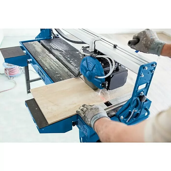Scheppach Elektro-Fliesenschneider FS 4700 - 1.200 W, Max. Schnittlänge: 1.200 mm, Schnitttiefe bei 90 °: 34 mm - Anwendungsbeispiel