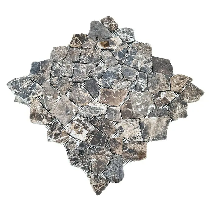Mosaikfliese Uni CIOT 30/180KB - 30,5 x 30,5 cm, Braun, Matt - Detailaufnahme einer unregelmäßigen Mosaikfliese aus Naturstein mit Netzrücken in verschiedenen Braun- und Grautönen.