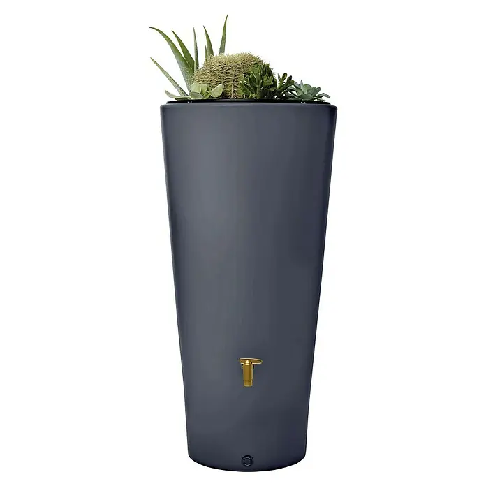 4rain Regenspeicher Vaso 2in1 - 220 l, Darkgranite - Elegante Regentonnen-Säule in dunklem Grau mit Bepflanzung und goldenem Wasserhahn für stilvolle Wassergewinnung im Garten.