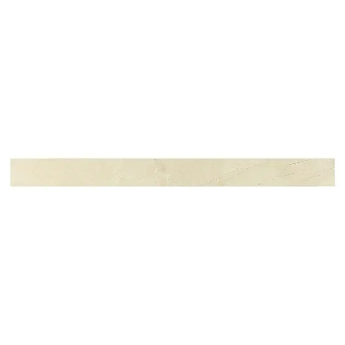 Sockelfliese Premium Marble - 7 x 80 cm, Beige, Glänzend - Detailaufnahme einer langen, beigen Marmorfliese mit zarten Maserungen, ideal für stilvolle Innenräume.