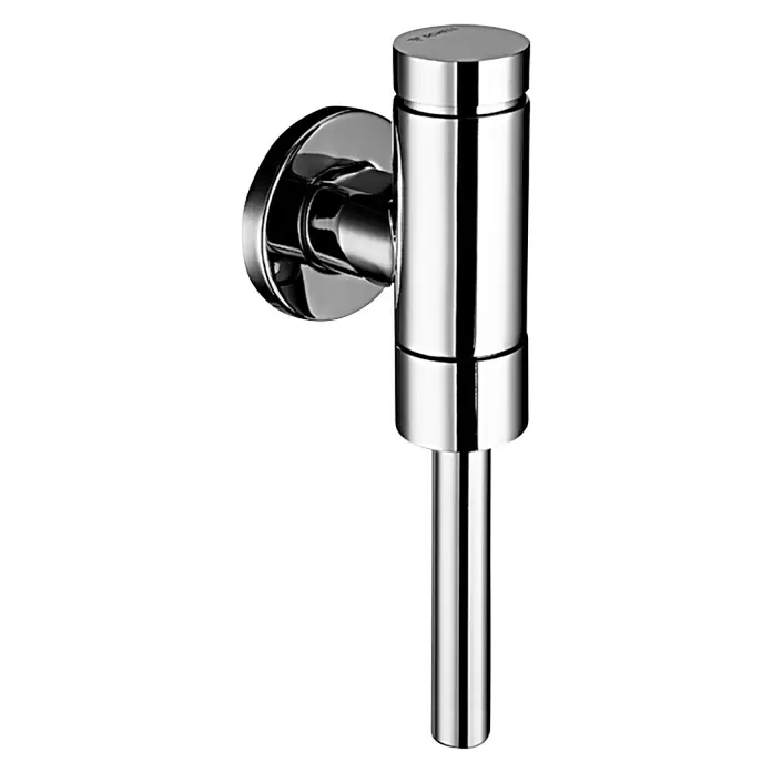 Schell Urinal-Druckspüler Basic - ½″, Spülmenge: 1 l - 6 l - Nahaufnahme eines verchromten Urinalspülers, der an einer weißen Wand befestigt ist. Das Produkt hat ein schlankes, modernes Design.