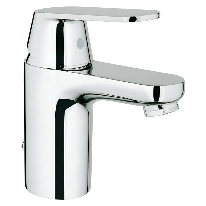 Grohe Eurosmart Cosmopolitan Waschtischarmatur S-Size - Mit versenkbarer Kette, Chrom, Glänzend - Nahaufnahme einer glänzenden Chrom-Waschtischarmatur, die modernes Design und hochwertige Verarbeitung zeigt. Ideal für stilvolle Badezimmer.