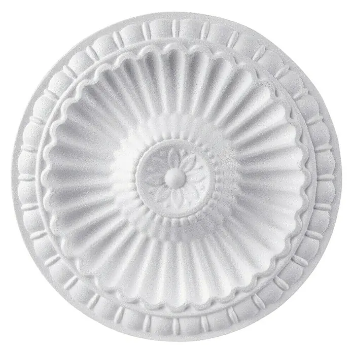 Rosette Classic Style K 6 - Durchmesser: 28 cm, Expandiertes Polystyrol (EPS), Modern, Weiß - Nahaufnahme einer weißen, runden Deckenrosette mit floralen und dekorativen Mustern, die eine elegante Note verleiht.