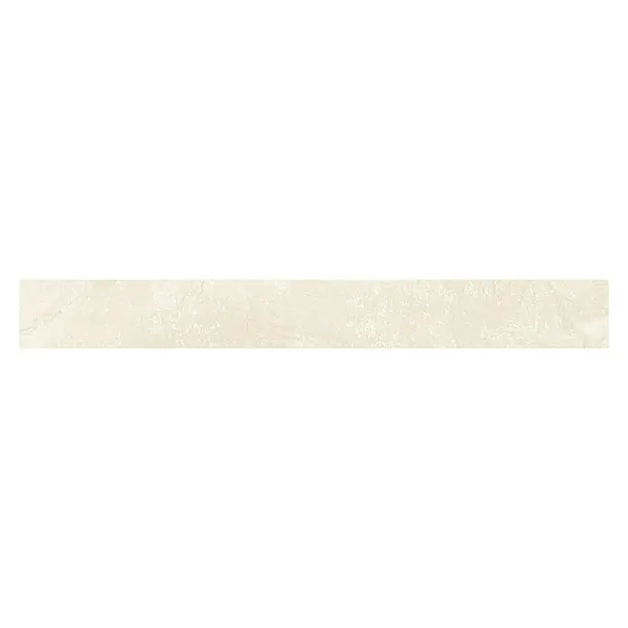 Sockelfliese Geo - 7 x 60 cm, Crema, Schimmernd - Beigefarbene, längliche Fliese mit subtiler Textur, ideal für moderne Innenräume. Das dezente Design verleiht jedem Raum Eleganz.