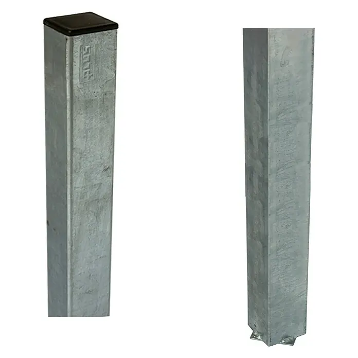 Plus Zaunpfosten - 186 cm x 45 mm x 45 mm, Silber, Stahl - Zwei feuerverzinkte Stahlpfosten unterschiedlicher Ausführung, einer mit Kappe, der andere mit Fußplatte, in guter Schärfe abgebildet.