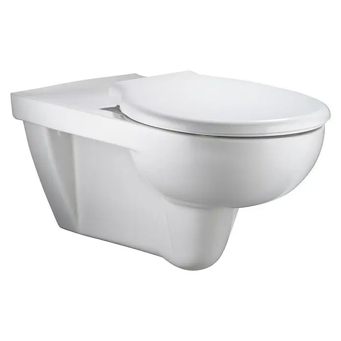 Geberit Renova Comfort Wand-WC Typ 2 - Spülrandlos, Ohne Spezialglasur, Spülform: Tief, WC Abgang: Waagerecht, Weiß - Aufnahme einer weißen, wandhängenden Toilette mit geschlossenem Deckel, die ein modernes Design und Funktionalität für jedes Badezimmer bietet.