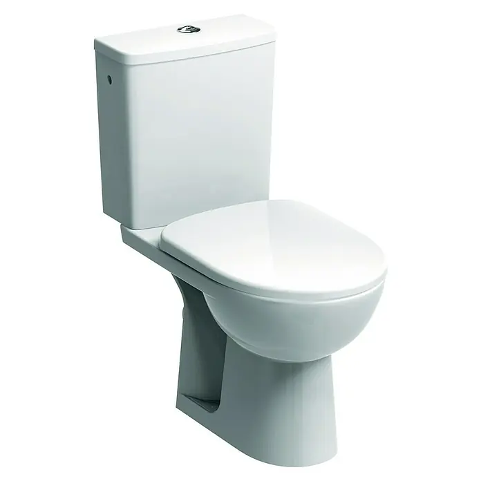 Geberit Renova Spülkasten - Ohne Spezialglasur, Keramik, Weiß - Diese Aufnahme zeigt eine weiße Toilette mit Spülkasten vor einem schwarzen Hintergrund. Sanitäre Anlage für moderne Badezimmerdesigns.