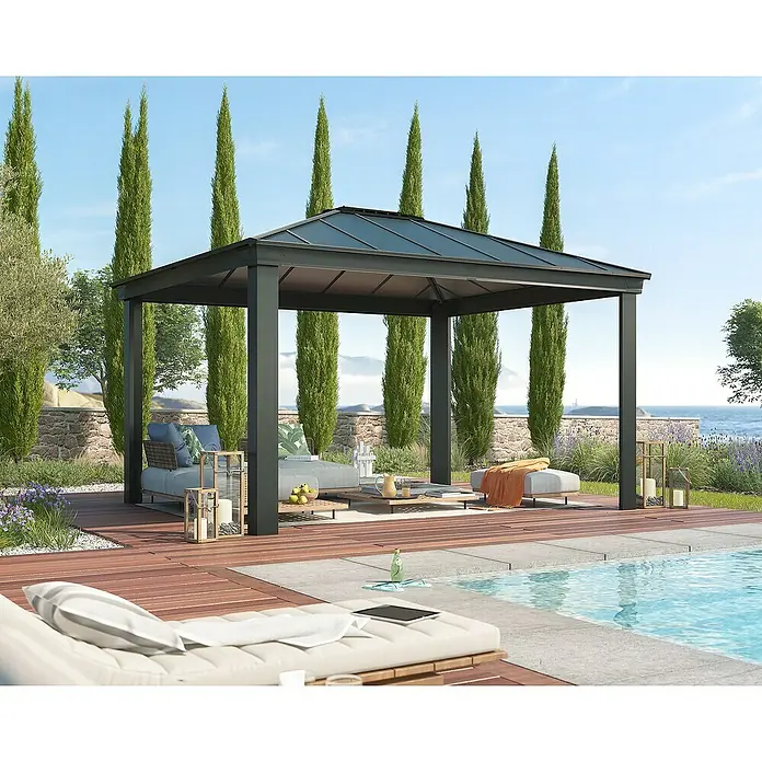 Palram – Canopia Standard-Pavillon Dallas - B x T: 360 x 422 cm, Material Gestell: Aluminium - Elegante Terrassenüberdachung mit komfortablen Lounge-Möbeln und Blick auf den Poolbereich für entspannte Stunden im Freien.