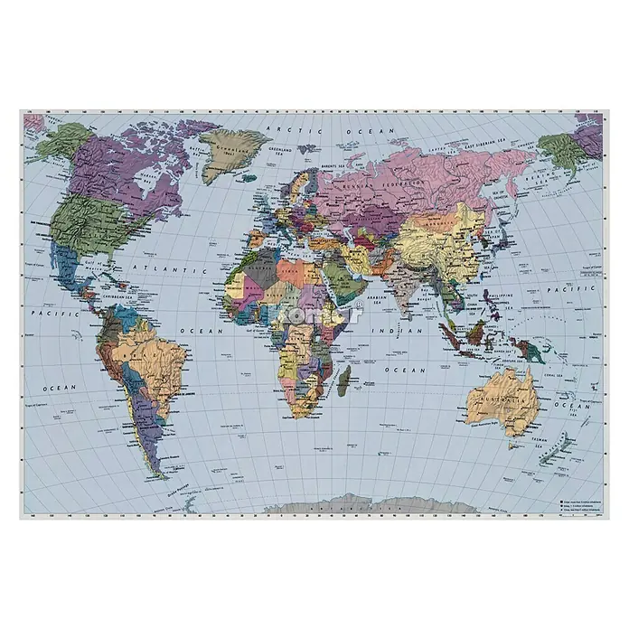 Komar Fototapete World Map - 4 -tlg., B x H: 254 x 184 cm, Papier - Eine farbenfrohe Weltkarte, die Ozeane, Länder und geografische Details zeigt. Ideal für Bildung und Dekoration.