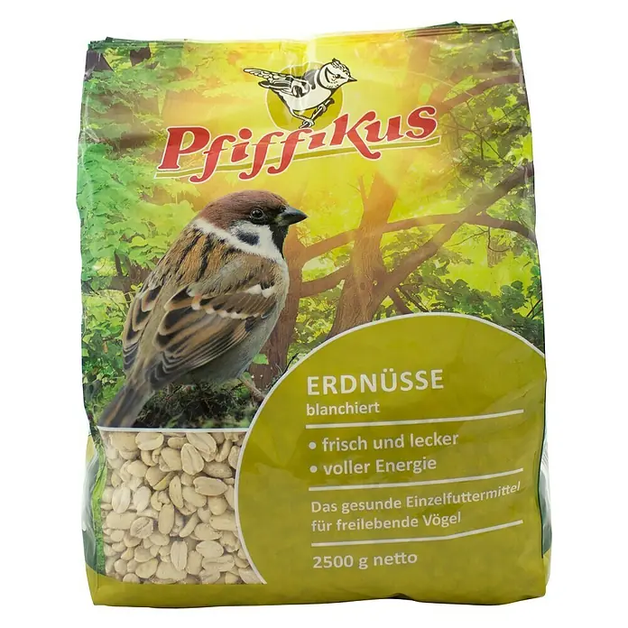 Pfiffikus Wildvogelfutter Erdnüsse - 2,5 kg - Produktbild: Eine Packung "Pfiffikus" Erdnüsse, blanchiert, als gesundes Einzelfuttermittel für freilebende Vögel, mit 2500 g Nettoinhalt.