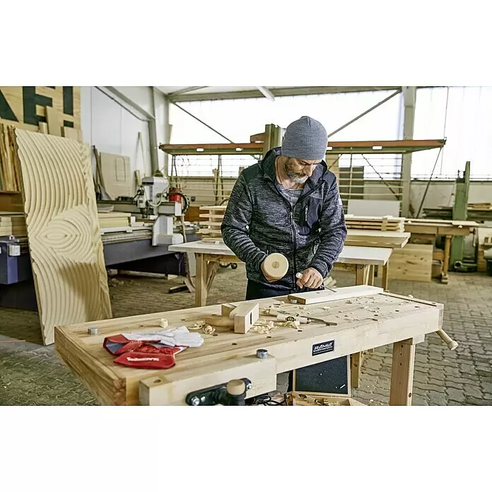 Ramia Hobelbank Advanced 1500 - L x B: 1.500 x 650 mm, Arbeitshöhe: 850 mm, Holz - Anwendungsbeispiel
