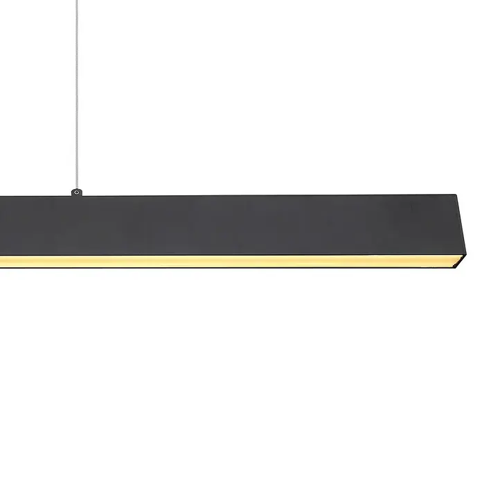 Globo LED-Pendelleuchte - L x B x H: 121 x 8 x 120 cm - Eine moderne, schwarze Hängelampe mit einem hellen, warmen Licht, die eine elegante Beleuchtungslösung bietet.