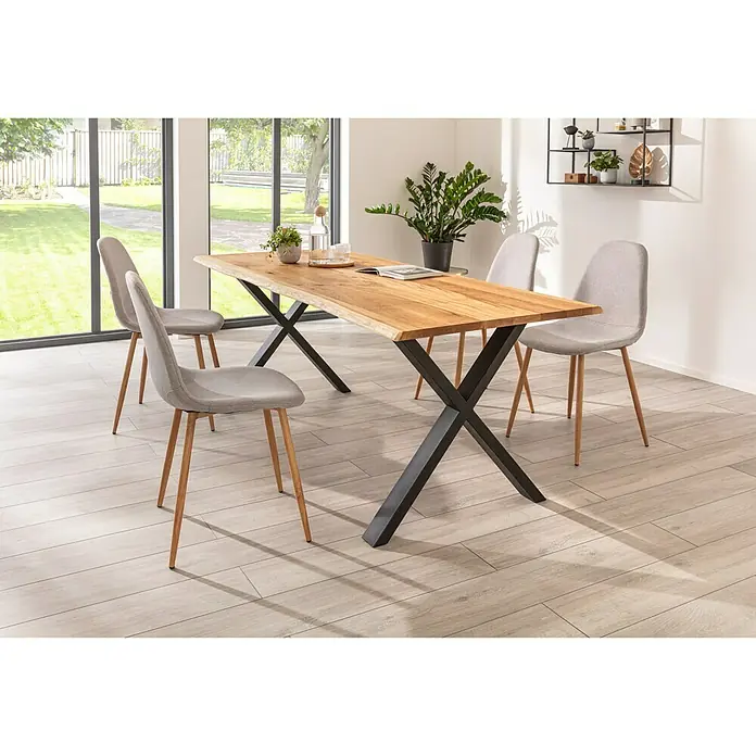 Tischplatte mit Waldkante - Eiche, 200 x 80 x 2,6 cm - Elegantes Esszimmer-Set mit einem Holztisch mit auffälligem X-förmigen Untergestell und stilvollen grauen Stühlen.