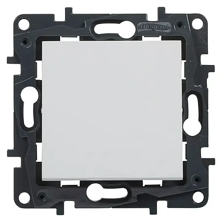 Legrand Niloé Step Pulsador para estancias con humedad