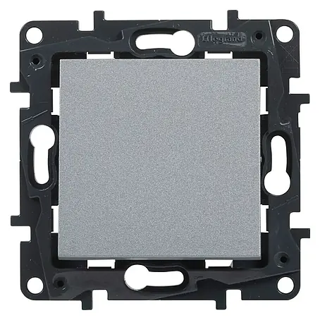 Legrand Niloé Step Pulsador para estancias con humedad