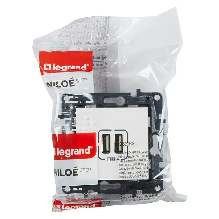 Legrand Niloé Step Toma USB - Blanco, x 2, Plástico, Colocar - Toma doble USB Legrand Niloe Step empaquetada, ideal para cargar dispositivos. Práctica y fácil de instalar.