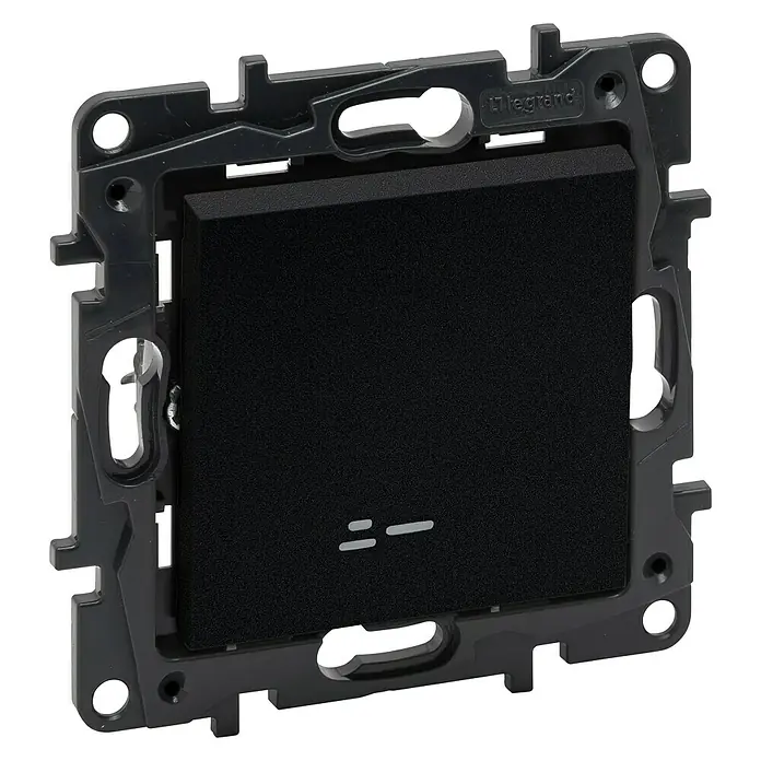 Legrand Niloé Step Conmutador - Antracita, Mate, Montaje en la pared - Primer plano de un interruptor de luz negro Legrand, con un acabado mate y un marco gris para montaje en pared.
