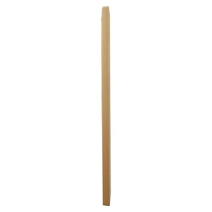 Legrand Niloé Step Marco - Cobre, Modelo de mecanismos: x 3, Plástico, Instalar - Imagen de una tira de madera rectangular beige con una superficie lisa, ideal para proyectos de construcción o decoración.\n