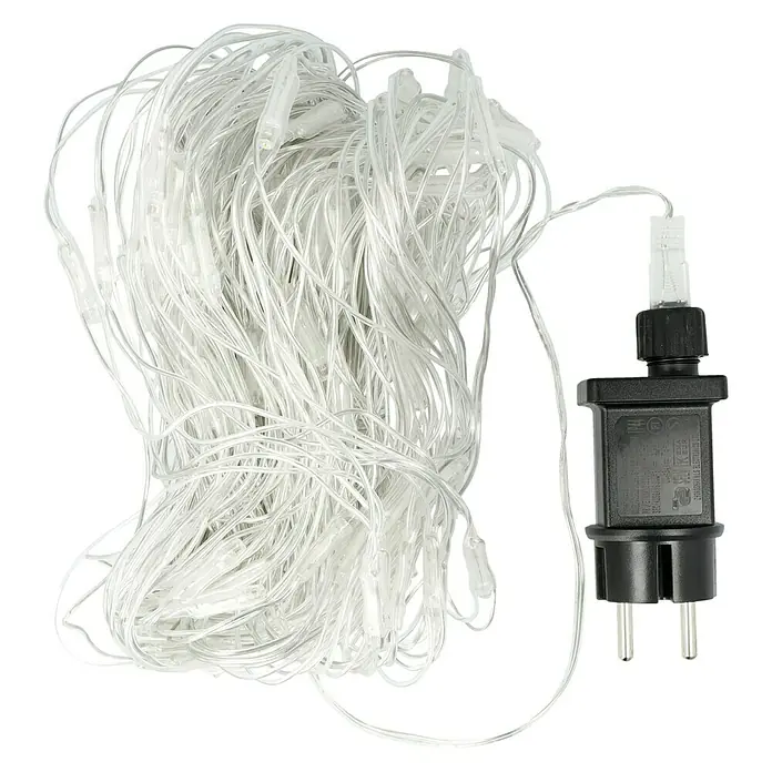 Tween Light LED-Lichtnetz - Außen, 2 m, Lichtfarbe: Warmweiß, Netzbetrieben - Dieses Bild zeigt eine weiße Lichterkette mit dazugehörigem Stecker auf einem schwarzen Hintergrund. Perfekt für stimmungsvolle Beleuchtung.