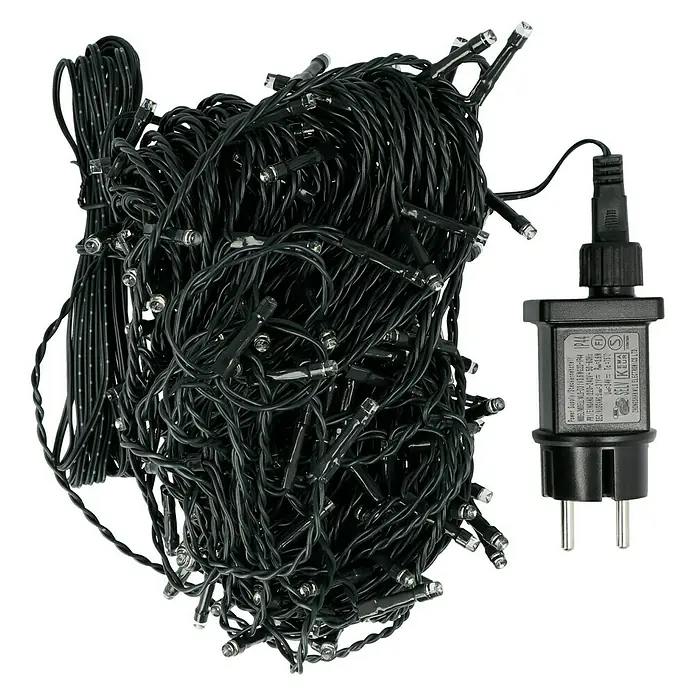 Tween Light Guirnalda luminosa LED - Para exterior, Color de luz: Blanco frío, Número de bombillas: 200 ud., Funcionamiento en red - Un conjunto de luces LED enredadas con cable negro y un enchufe, ideal para decoraciones festivas e iluminación ambiental.
