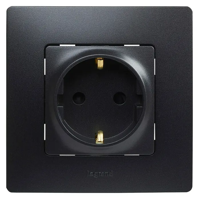Legrand Niloé Monoblock Enchufe - Negro, Plástico, Instalar - Enchufe negro Legrand, una solución elegante y moderna para sus necesidades de energía. Ideal para el hogar o la oficina.
