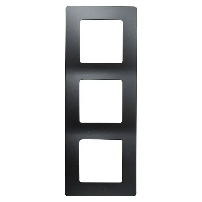 Legrand Niloé Monoblock Marco - Negro, Modelo de mecanismos: x 3, Plástico, Instalar - Una placa de cubierta triple para interruptores de luz en gris oscuro ofrece un toque estético moderno y elegante a cualquier habitación.