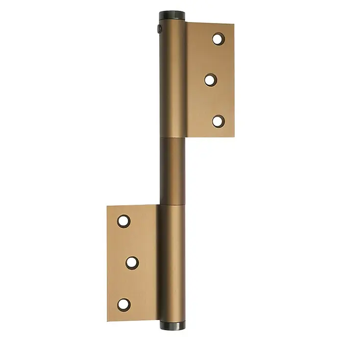 Justor Pernio bisagra MP 57 - Bronce - Un primer plano de una bisagra de puerta en tono dorado se muestra contra un fondo negro, mostrando detalles arquitectónicos y herrajes para puertas.