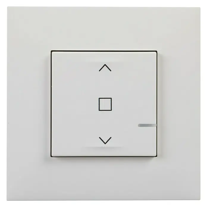 Legrand Valena Next with Netatmo Interruptores para persianas Conectado - Blanco, Montaje en la pared - Primer plano de un control de persiana enrollable blanco con botones de flecha para facilitar el manejo de persianas.
