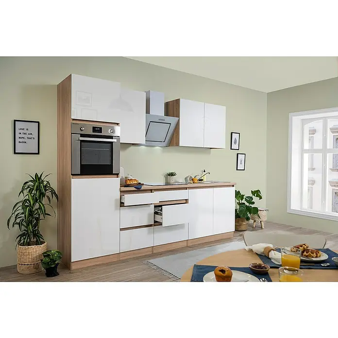 Respekta Premium Küchenzeile Lorena - Breite: 270 cm, Weiß, Hochglänzend, Dekor Arbeitsplatte: Holzoptik, Mit Elektrogeräten - Helle Küche mit weißen Schränken, Holzakzenten und modernen Geräten, die eine einladende und stilvolle Atmosphäre schafft.