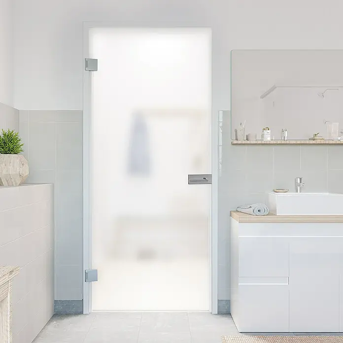 Diamond Doors Glasdrehtür Luminato - 709 x 1.972 mm, DIN Links, Einscheibensicherheitsglas (ESG) - Zeitgenössisches Badezimmer mit einer eleganten, satinierten Glastür, die Privatsphäre und Stil vereint.