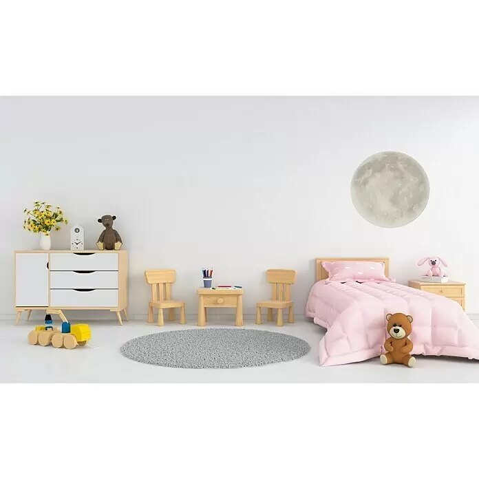 Trio Lighting Plafón LED redondo Luna - 22 W, Ø x Al: 40 x 10 cm, Gris - Dormitorio infantil con cama rosa, muebles de madera y zona de juegos. Incluye cómoda, mesa, sillas, alfombra y decoración de luna en la pared.
