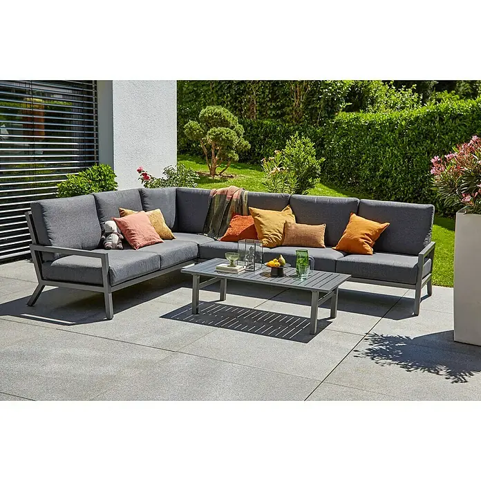 Sunfun Maja Garten-Couchtisch - L x B x H: 122 x 60 x 36 cm, Anthrazit - Graues modulares Sofaset für den Außenbereich mit Kaffeetisch und farbenfrohen Kissen, perfekt für entspannte Stunden im Garten.