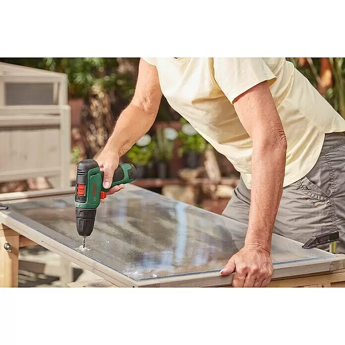 Bosch Power for All 12V Akku-Bohrschrauber EasyDrill 1200 - 12 V, 1 Akku, 1,5 Ah, 30 Nm - Anwendungsbeispiel