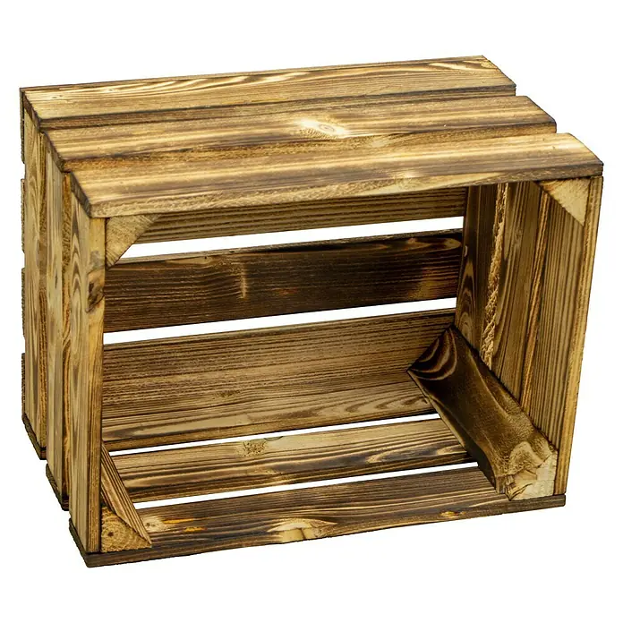 Holzkiste Bella - L x B x H: 40 x 25 x 30 cm, Braun - Detailaufnahme einer rustikalen Holzkiste, ideal für Dekoration oder Lagerung. Die Holzmaserung und Verarbeitung verleihen Charme.