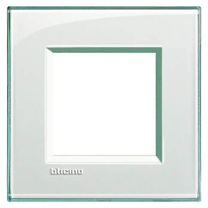 Bticino Living Light Marco - Agua marina, Modelo de mecanismos: x 1, Plástico, Instalar - Elegante placa de cubierta cuadrada con marco interior blanco, ideal para interruptores y enchufes de estilo. Diseño de alta calidad para interiores modernos.
