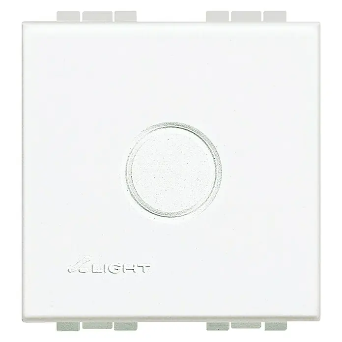 Bticino Living Light Tapa para mecanismo ciega - Blanco, Plástico, Colocar - Primer plano de un interruptor de luz blanco individual con un botón circular en el centro y la palabra "LIGHT" en la parte inferior izquierda.