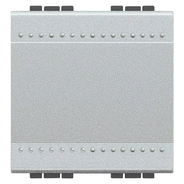 Bticino Living Light Cruzamiento basculante 2M - Plateado, Colocar, Plástico, 16 A - Primer plano de una cubierta de interruptor Gira plateada de montaje superficial con detalles de remaches y un diseño industrial moderno.
