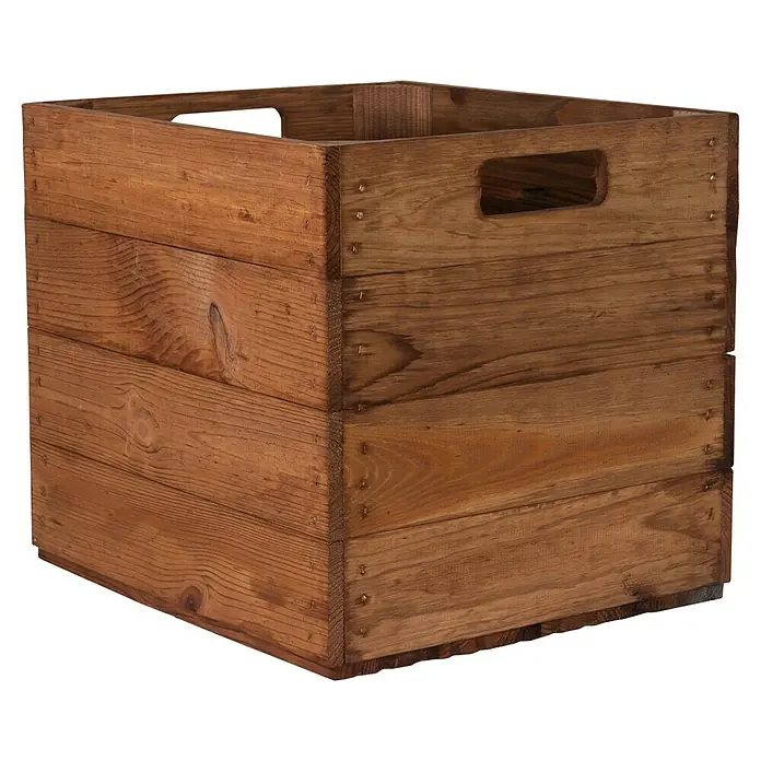 Holzkiste Used Natur mit Eingriffen - L x B x H: 32,5 x 33 x 37,5 cm, Braun, 2 Eingriffe - Ein rustikaler Holzbehälter mit Tragegriffen, ideal für die Aufbewahrung und Organisation im Haus. Robuste Bauweise und warme Holzmaserung.