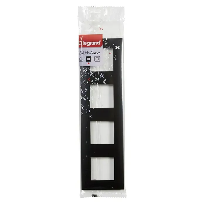 Legrand Valena Next Marco - Negro, Modelo de mecanismos: x 4, Plástico, Instalar - Primer plano de una cubierta de marco de 4 bandas Legrand Valena Next, aún en su embalaje, perfecta para el montaje elegante de interruptores y tomas en tu hogar.