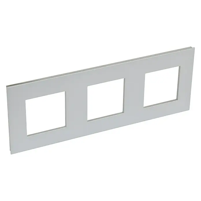 Legrand Valena Next Marco - Aluminio/Cromo, Modelo de mecanismos: x 3, Plástico, Colocar - Una placa de pared plateada triple para interruptores de luz con recortes cuadrados. Diseño moderno para cualquier interior. Elegante placa de pared.