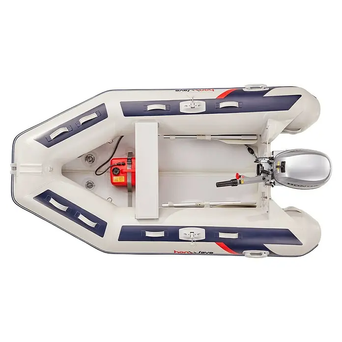 Honda Marine Schlauchboot T27-IE3 - B x L: 153 x 267 cm, Traglast: 664 kg, Grau, Blau - Ein aufblasbares Schlauchboot in Weiß mit blauen Akzenten und einem Honda Außenbordmotor für Wassersport und Freizeit.