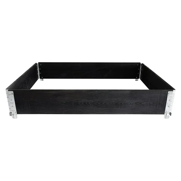 Gardol Hochbeetumrandung Palettenrahmen - L x B x H: 120 x 80 x 20 cm, Holz, Schwarz - Ein rechteckiges Hochbeet aus dunklem Holz mit silbernen Beschlägen, ideal für Gartenliebhaber.