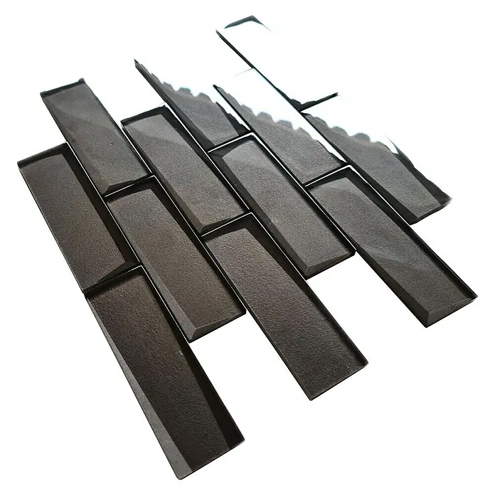 Mosaikfliese Rechteck Crystal XBH SW09 - 30 x 30 cm, Schwarz, Glänzend - Nahaufnahme von rechteckigen, grauen Glasmosaikfliesen, die ein modernes und stilvolles Design für Innenräume bieten.