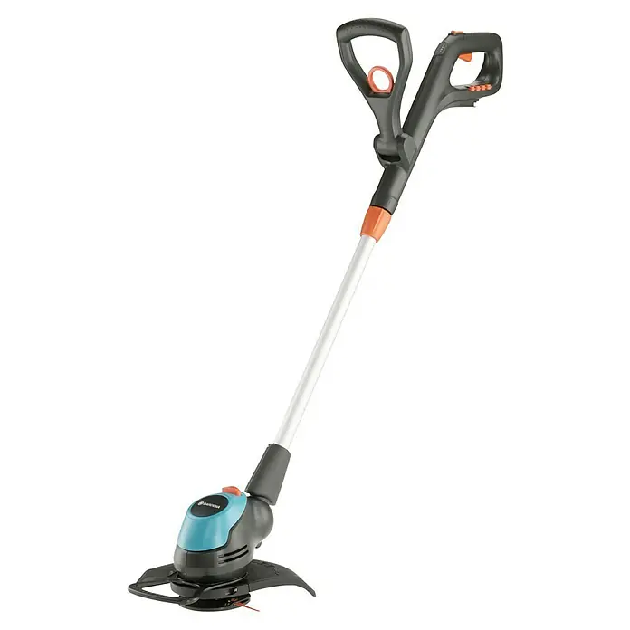 Gardena Power for All 18V Akku-Rasentrimmer EasyCut - 18 V, Li-Ionen, Ohne Akku, Schnittbreite Messer: 23 cm - Ein akkubetriebener GARDENA Akku-Trimmer für präzise Rasenpflege. Das Gerät hat einen verstellbaren Griff und einen drehbaren Trimmerkopf.