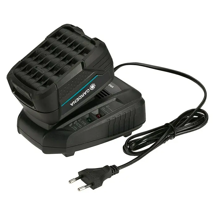 Gardena Power for All 18V Starter-Set PBA 18V/72 + AL 1830 CV - 18 V, 4 Ah, 1 Akku - Das Bild zeigt ein Gardena-Ladegerät mit Akku. Das Ladegerät ist schwarz und hat einen europäischen Stecker. Der Akku ist ebenfalls schwarz mit grünen Akzenten.