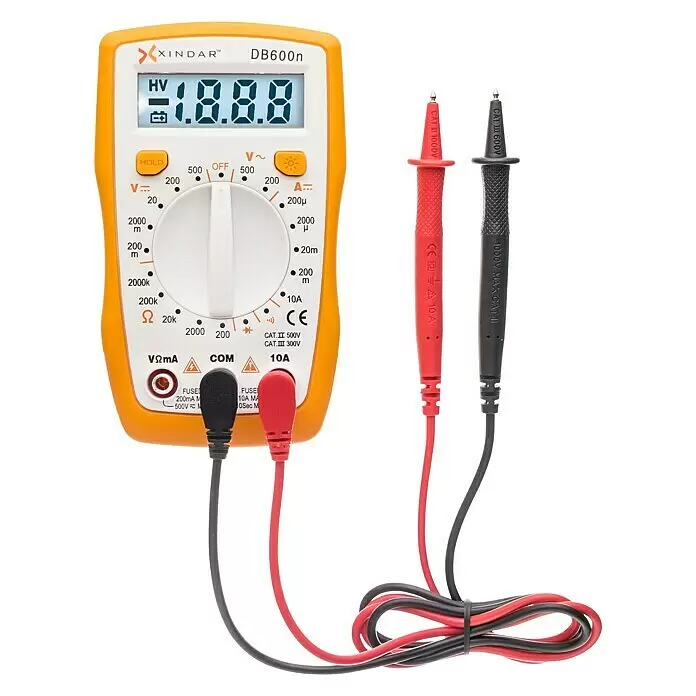 Xindar Multímetro digital Compacto DB600n - Número de polos: 2 ud., Medicion de tensiones de Corriente Alterna y Corriente Continua, IP20 - Un multímetro digital amarillo y blanco con cables de prueba negros y rojos conectados, enrollados en la parte inferior.