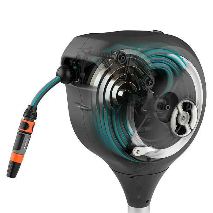 Gardena Schlauchbox RollUp S - Schlauchlänge: 15 m - Nahaufnahme einer GARDENA Schlauchbox mit sichtbarem Mechanismus und Schlauch. Ideal für Gartenbewässerung mit automatischem Aufrollsystem.